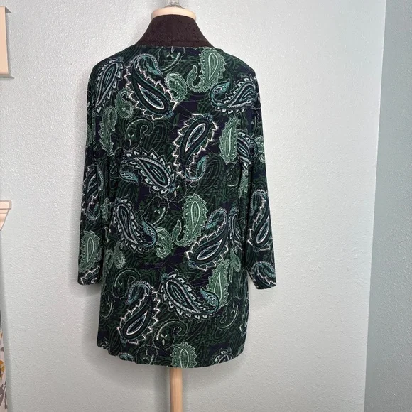 Croft & Barrow Plus Size Paisley Blouse - Picture 3 of 10